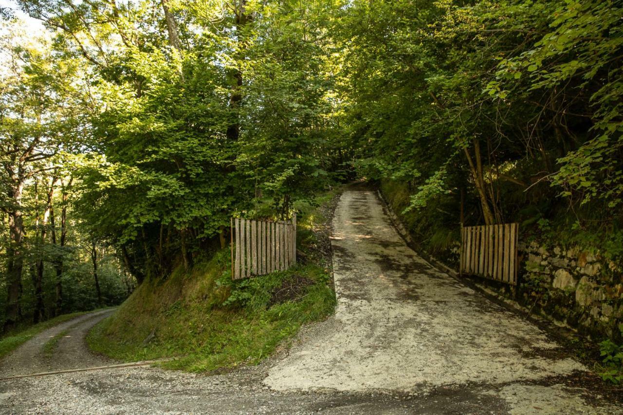 Granges LASCOSTES isolées et insolites en montagne à Loudenvielle dans les HAUTES-PYRENEES du dimanche au dimanche en principe néanmoins pour des séjours entre 4 et 7 nuits contactez-nous par la messagerie Exterior foto
