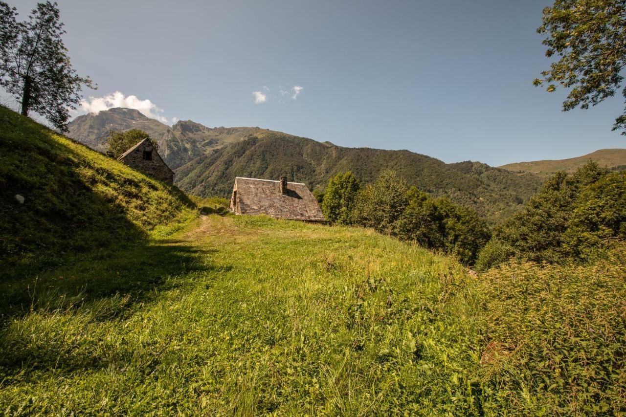 Granges LASCOSTES isolées et insolites en montagne à Loudenvielle dans les HAUTES-PYRENEES du dimanche au dimanche en principe néanmoins pour des séjours entre 4 et 7 nuits contactez-nous par la messagerie Exterior foto