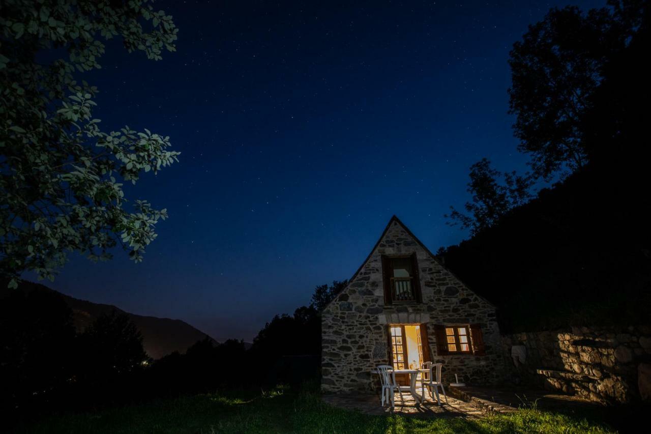 Granges LASCOSTES isolées et insolites en montagne à Loudenvielle dans les HAUTES-PYRENEES du dimanche au dimanche en principe néanmoins pour des séjours entre 4 et 7 nuits contactez-nous par la messagerie Exterior foto